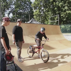 FIND YOUR WAY- Červen