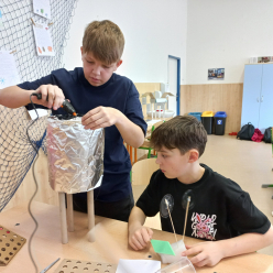 Stavíme město v galaxii Alfa