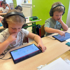 Včelka – Matematika bez bariér s prvňáčky