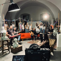 singl "Rozsvítíme stromy"