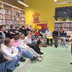 Beseda v okresní knihovně - VII.A